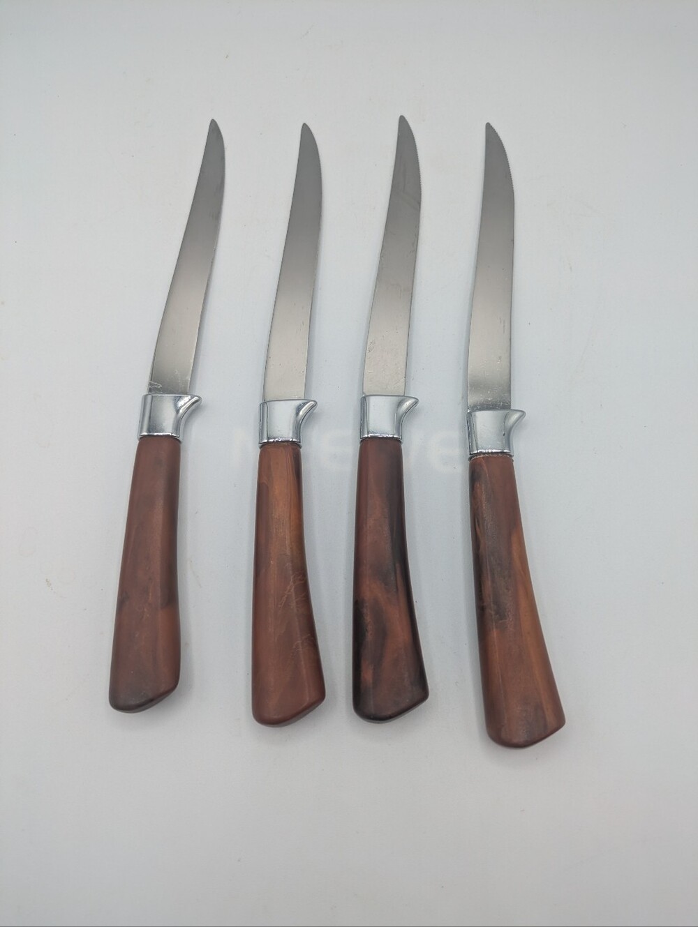 Serrated Steak Master De-Luxe Knives